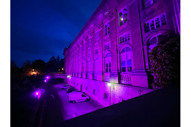 LED Floodlight 200W LEDs purple 120° IP65 26000 lm